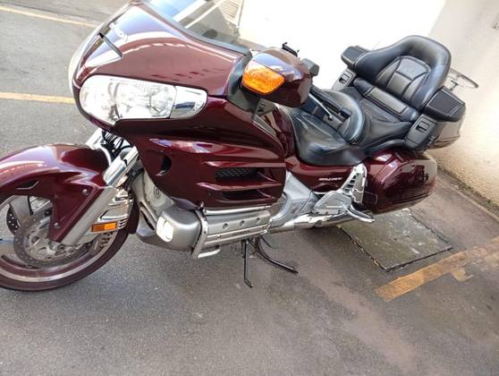 HONDA GL 1800 GOLD WING HONDA GL 1800 GOLD WING